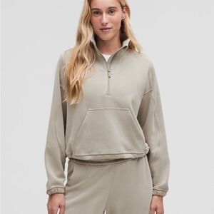 Lululemon Women's Beige brushed softstreme half zip